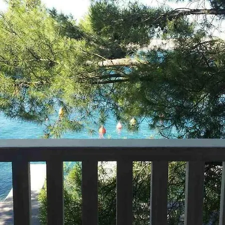 16739b Apartment *