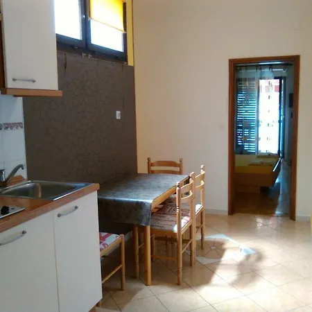 16739b * Jadranovo